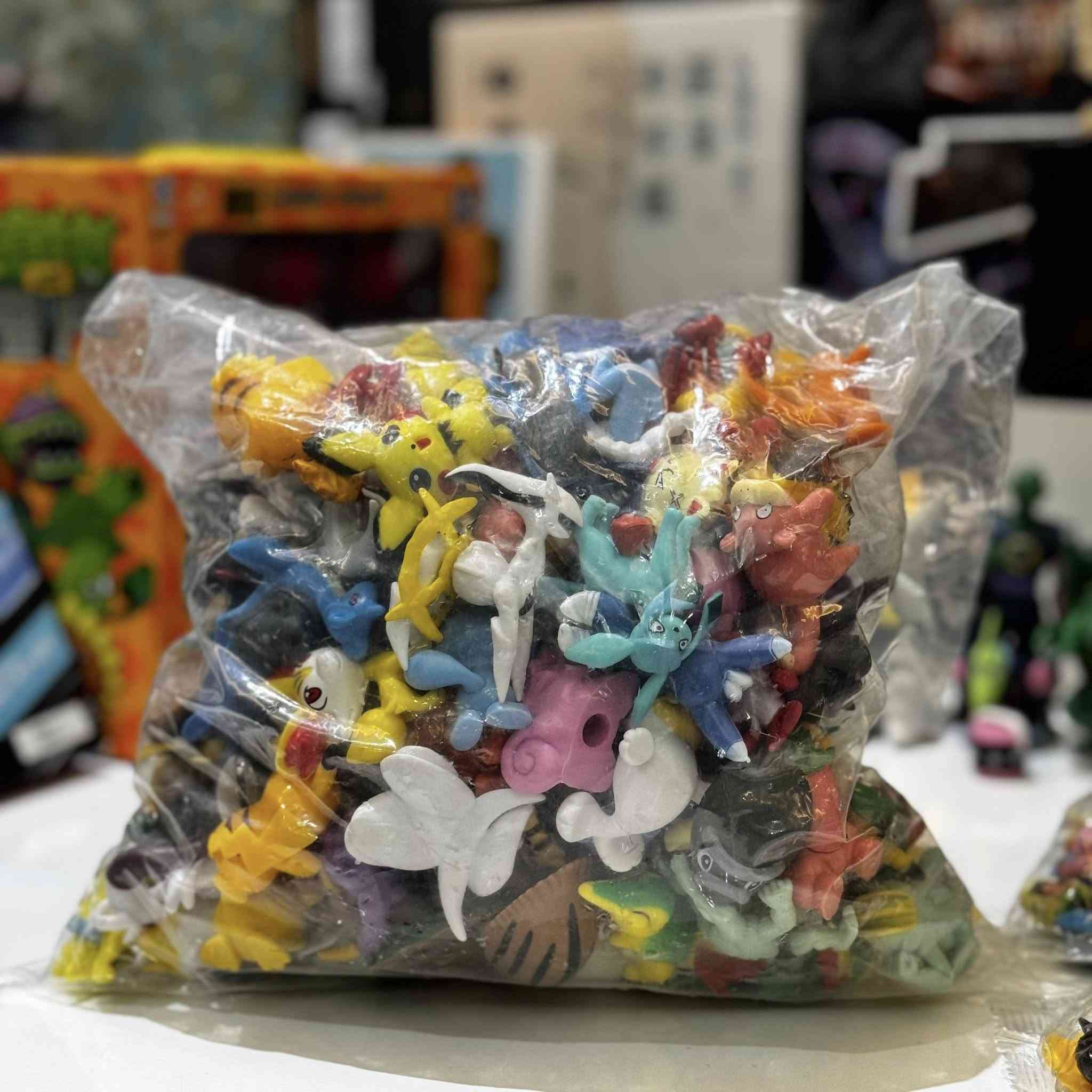 جيس عملاق مجسمات بوكيمون 
بيه اكثر من 100 مجسم جودة رهيبة 
وزن الجيس تقريبا 3-4 كيلوات 
المجسمات جدا حلوة واصلية والي بالصور نموذج منها وقطع تخبل 
الي مهتم يراسل خاص


**إذا كنت صاحب هذا الإعلان وتريد حذفه لأي سبب، رجاءا أرسل رسالة إلى الدعم الفني**