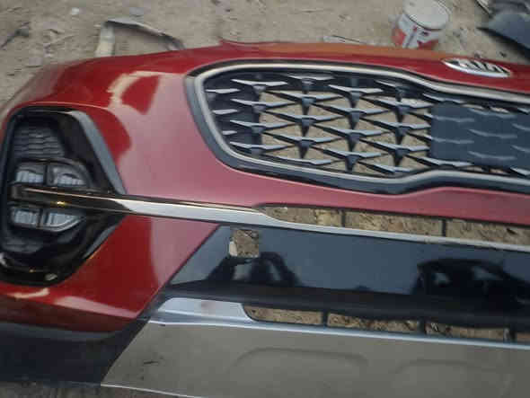 السلام عليكم دعامية سبورتج للبيع موديل٢٠٢٠ لون ماروني السعر ٦٠٠الف كاملةرقم الهاتف ***********
