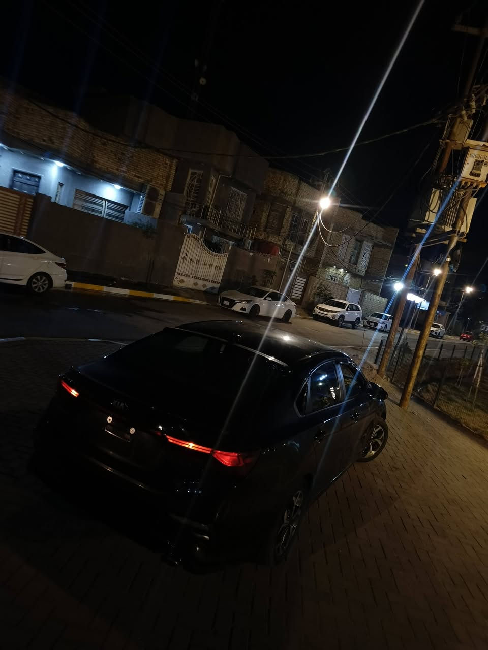 السلام عليكم كيا فورتي موديل 21 كير ومكينه جدد معوقين سنه وتفك وكاله شوكت متريد اسويلك مكاني ديوانيه وما بيها ولا نقص ربع متذب عليها وهذا رقمي جديده حيل *********** مكاني ديوانيه حي الجامعة وحادث السياره بس بنيد السعر 126
