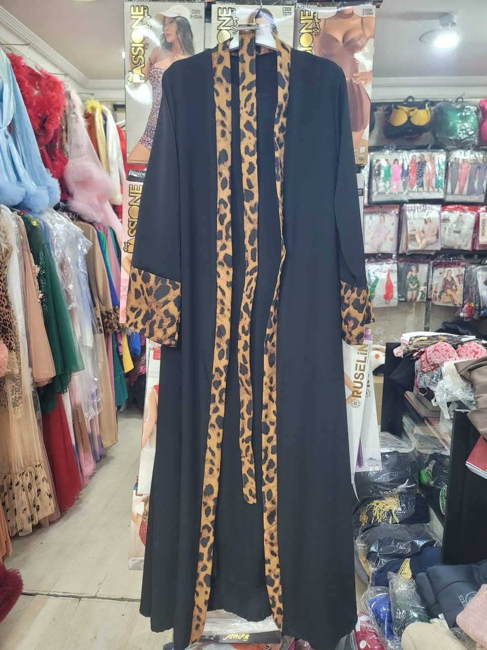 ✨️شروة عبايات  قطعتين 
✨️عدد 125 قطعة سيريات نظامي معا الوانهم 
✨️قياسات 38 لحد 46 
✨️السعر  12.50💲دولار باقي صور على الوتس👇
+905377654036


**إذا كنت صاحب هذا الإعلان وتريد حذفه لأي سبب، رجاءا أرسل رسالة إلى الدعم الفني**