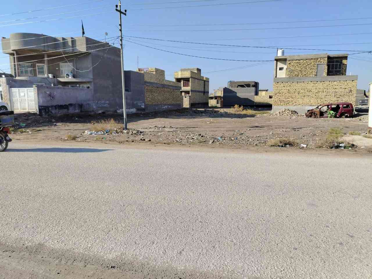 ثلاث قطع للبيع شارع الإمام بكر ع طريق النبي ابراهيم الخليل عليه الصلاة والسلام كل قطعه200 متر المجموع الكلي 600 متر الواجهه 30  النزال 20 واجهة الشارع تجاريه طابو زراعي بئسمي الاعتراف عند الشراءفورا الاتصال بالهاتف علئ الرقم ***********
