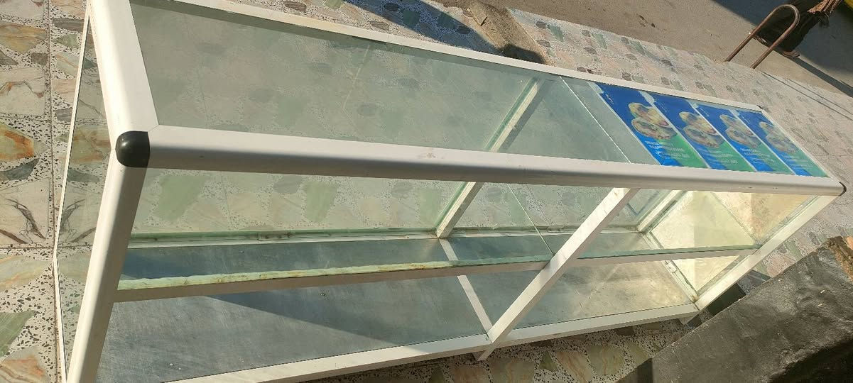 للبيع ميز المنيوم
الطول مترين ونص  2/5
العرض نص متر     50
الارتفاع  90 
مكاني قادسيه الاولى


**إذا كنت صاحب هذا الإعلان وتريد حذفه لأي سبب، رجاءا أرسل رسالة إلى الدعم الفني**