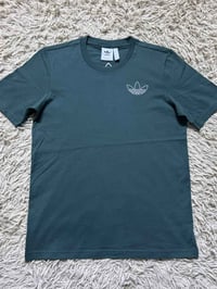 اديداس • اصليه • قياس S