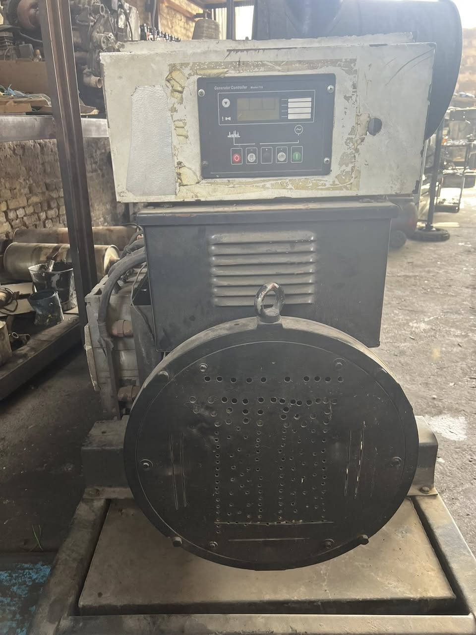 السلام عليكم مولود دايو 6 سلندر راس توليد 250 كيفي بلادي مكينه كايمه ابيع على هاي الوضعيه ابيع على هاي الوضعيه السعر 40 ورقه ***********
