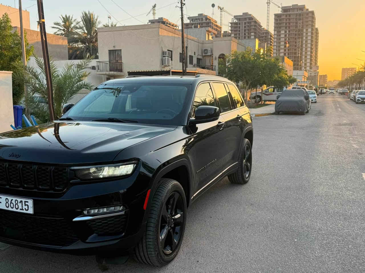 جيب كراند شيروكي
موديل 2023 
بلاك توب 
وارد امريكي حادثها سرقه 
السياره مابيها اي نقص 
تخم تاير جديد 
حداديه امامي خلفي جديد
رادار مع رادار تفاعلي - نقطه عمياء - حساس خلفي - كامره - شاشه جبيره - تدفئه ستيرن -تدفئه كشنات 
السعر 27,500$ 
مكان السياره بغداد اليرموك 
مبايل ***********
