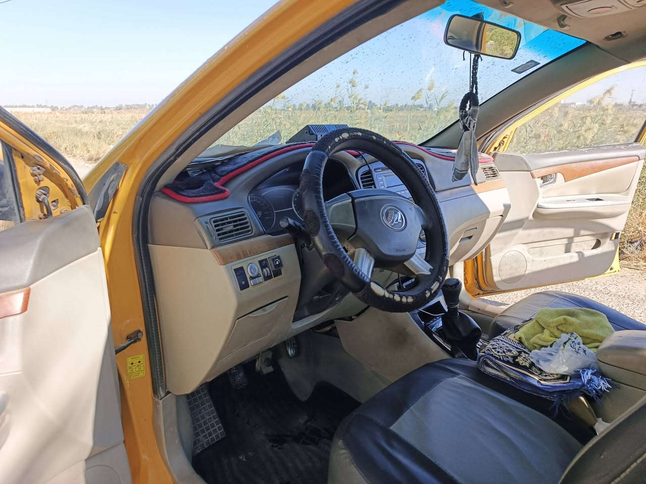 السلام عليكم
ليڤان ٦٢٠ موديل ٢٠١٣ مصفره مرور بس  مطلوبه هيئه ٧٥٠ الف 
رقم بغداد احمر مكان سيارة بغداد/ الرقم بي واتساب ***********  اثير ***********
