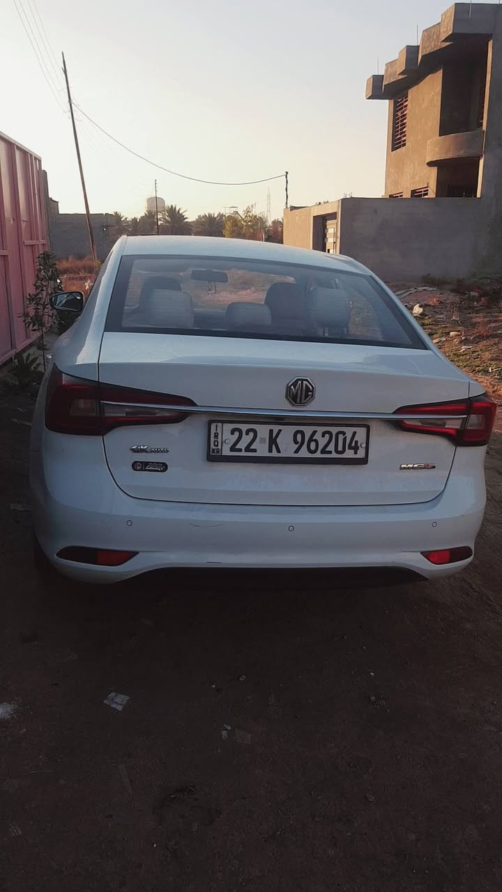 السلام عليكم mg5 ٢٠٢٤ ماشيه ٤٨ مكفوله من كلشي عدا طخه خفيفه بالمازده وشخوط بالباب الخلفي الباقي مكفول لا صبغ ولا ضربه بسمي السياره *********** مكان التاجي
