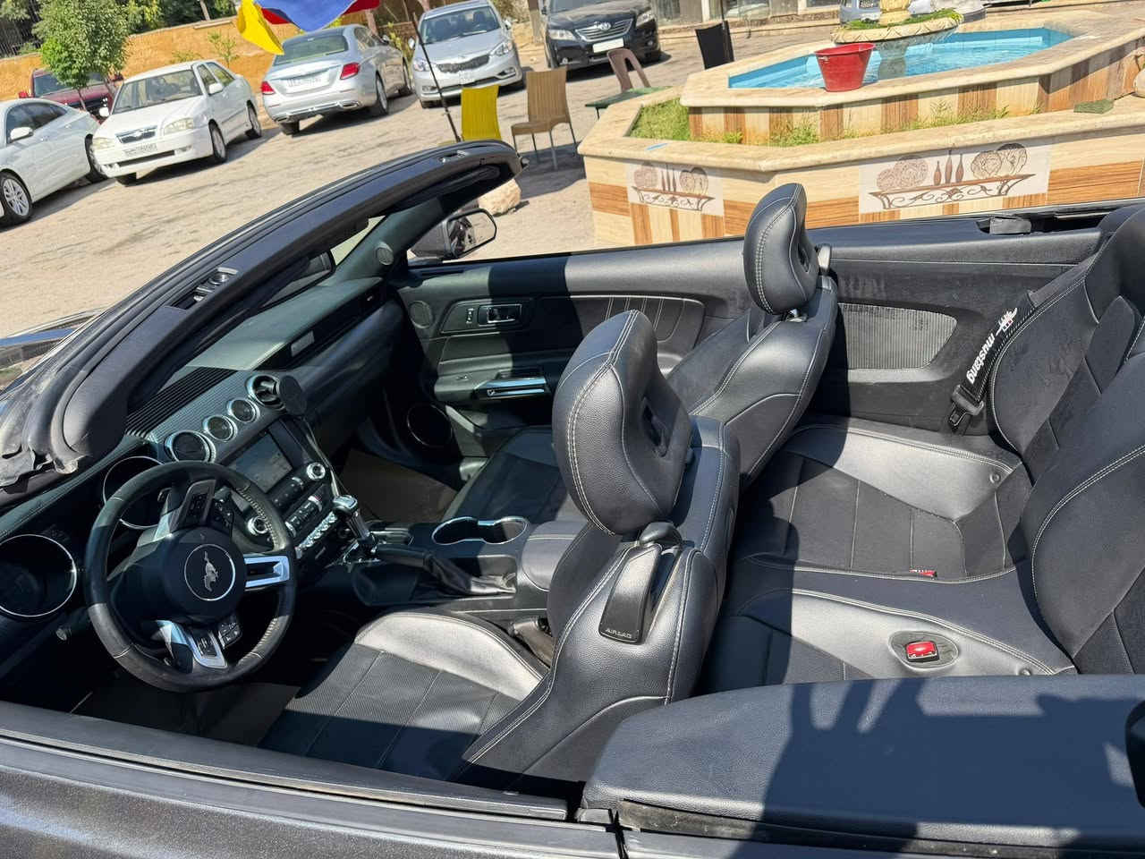 فورد موستينغ ٢٠١٧    بحالة الوكالة حرفيا  
السعر شبه منهي ١٧ الف $ 
للتواصل ٠٩٩٨٣٦٩٩١١
باكمل وصف ورد عليها مع سقف متحرك 
وارد كوووري 
بانزين ٤ سلندر توين تيربو   
٦ وضعيات قيادة  
٤ دواليب جدد سيمي سليك 
قطعة بخ


**إذا كنت صاحب هذا الإعلان وتريد حذفه لأي سبب، رجاءا أرسل رسالة إلى الدعم الفني**