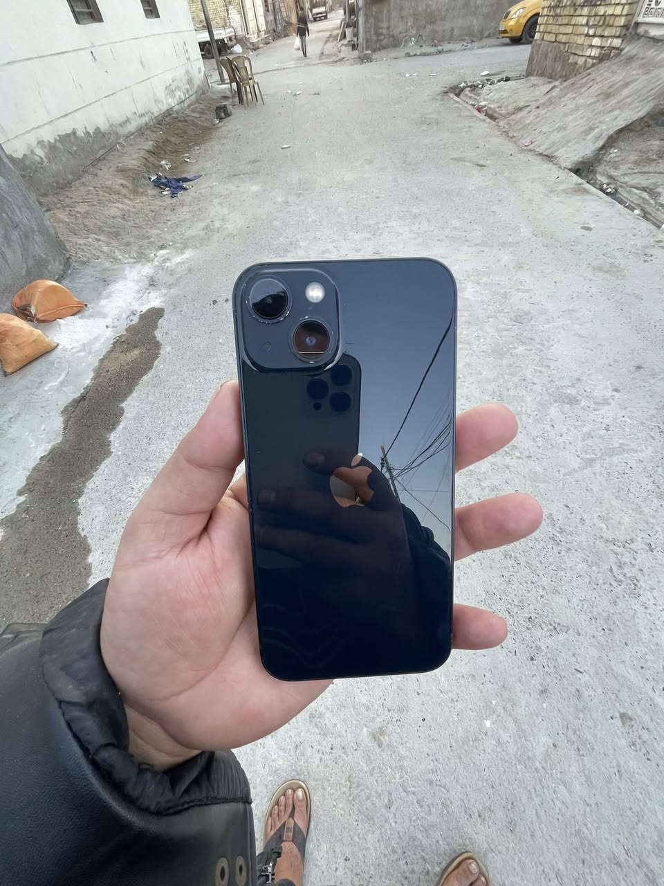 السلام عليكم اجهزه للبيع 
الأول  12 برو ماكس اللون الأبيض المميز 
جهاز ذاكره 256 
بطاريه 100
شاشه بلاد جهاز كله بلادي فقط مبدل بطاريه والبصمه  عوزهه برمجه باقي كفاله عامه كله وكله شغال كامرات✅ اتصال ✅وأي فأي✅صوت ✅فرمته ✅أي خلل مابي جهاز كامل مكمل سعره 350 وبي مجال للطيبين مكاني بغداد مدينه الصدر *********** متوفر واتساب 
………….
13عادي للبيع 
جهاز ماستر AA/A
اللون الأسود 
ذاكره 128 
بطاريه75 بلادي 
الجهاز وتر بروف لامفتوح ولامصلح شرط. فحص حاسبه 
كله شغال نضافه ألف بلميه
جهاز مابي مشكله 
كله شغال فيس ايدي✅اتصال✅سيمكرت✅وآي فاي✅كامل مكمل مابي عطل سعره فقط 375 وبي مجال بسيط للشراي مكاني بغداد مدينه الصدر *********** متوفر واتساب
