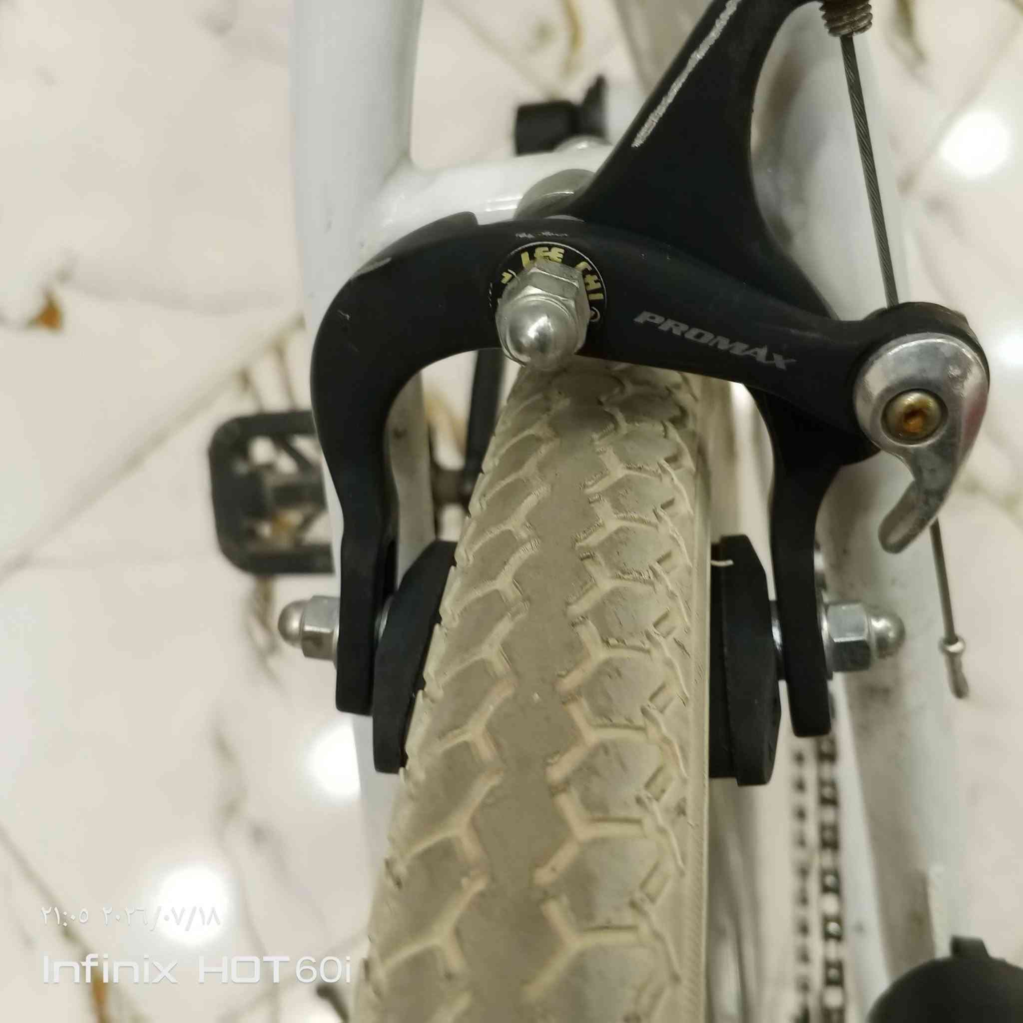 السلام عليكم
بايسكل رياضي للبيع 🚲 
الماركة :ALTAGE
النوع: c700
البريك: caliper 
المقعد:رياضي 
بايدر:بلاستك
ستاند:جانبي
السعر:💯
العنوان: كركوك اسرى ومفقودين 
وبي مجال للطيبين 
رقم هاتف:***********
البايسكل وزنه خفيف جدا وزنه تقريبا 12كيلو
