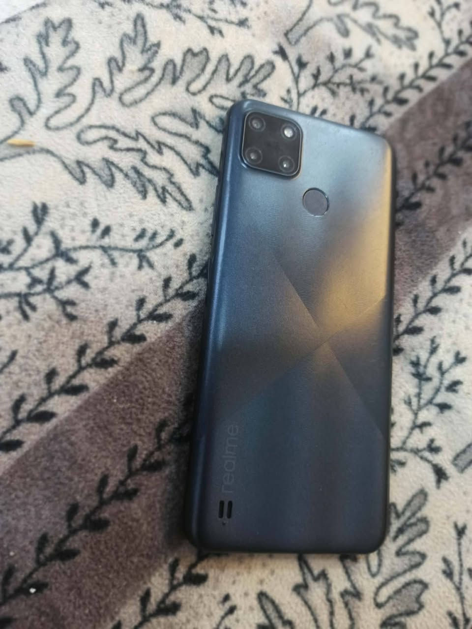 سلام عليكم موبايل ريلمي c21y البيع جهاز نضيف فقط نقطه بيضيه ماتثر شي ذكر 64 سعرة 55 الف ***********
