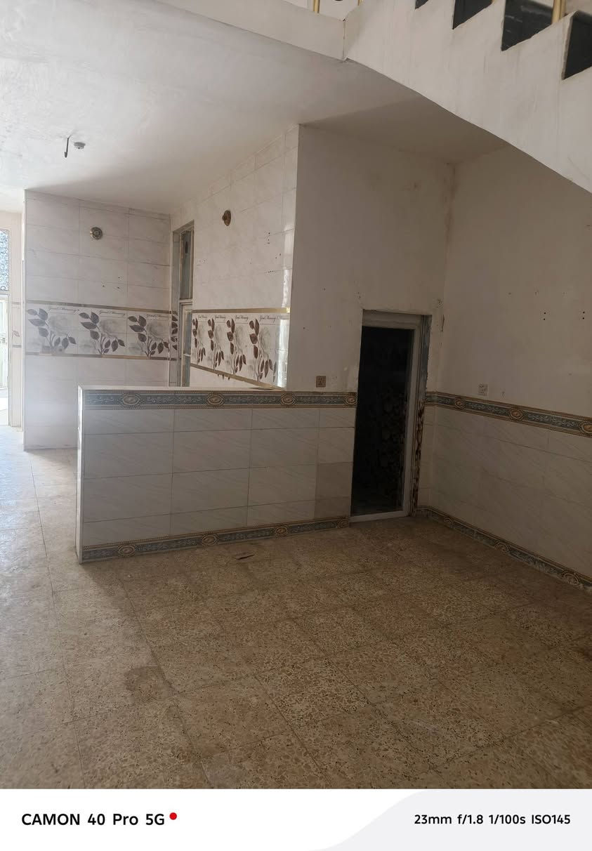 حي نيسان للإيجار ١٠٠ متر طابقين
***********
بيت للإيجار شريط حي نيسان قرب سيطرة الشياب ١٠٠ متر طابقين ٣ غرف  أو استقبال ومطبخ وصالتين أو حمام عدد ٣ سعر الإيجار ٣٧٥ قفل

