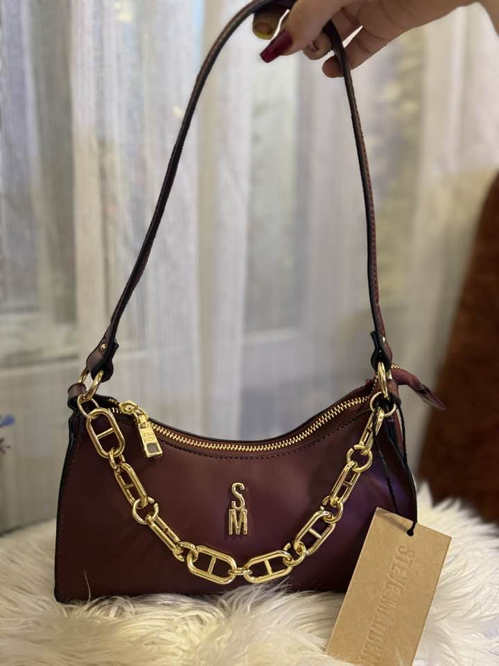 حقيبه ماركه Steve Madden امريكيه


**إذا كنت صاحب هذا الإعلان وتريد حذفه لأي سبب، رجاءا أرسل رسالة إلى الدعم الفني**