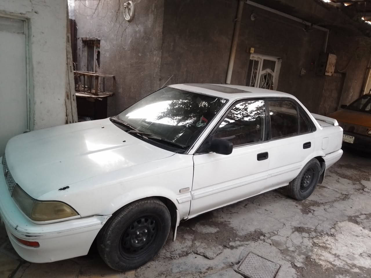 كورلا موديل ١٩٩٠ كير شد جديد ومحرك نضيف بأسمي سكني بغداد مامتواجد على الفيس هاذا رقمي ***********
