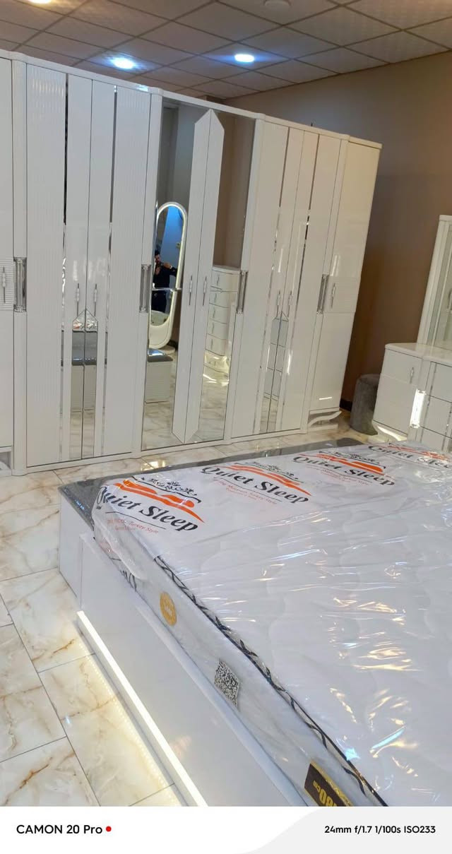 غرفه تركي درجة اولى٨بوب الكنتور ٨قطع جديده ستعمال ٦اشهر فقط للبيع السعرمليونين ونصلل  الاستفسار ***********مكاني  كربلاء  شارع الحر يم مدينة العاب النوارس
