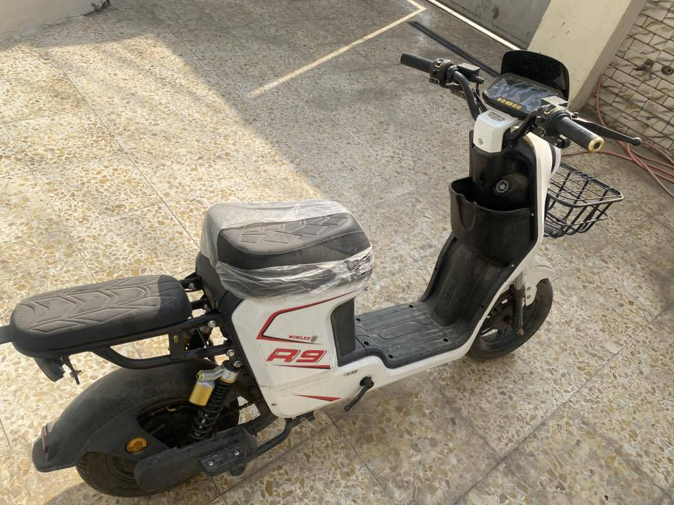 بايسكل R9 نضيف استعمال فقط اسبوعين السعر 300 الف ***********
