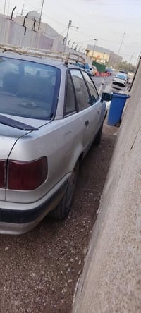 سياره اودي 92 للبيع سياره بلاديه بدون صبغ رقم بغداد انكليزي الجديد بسم...