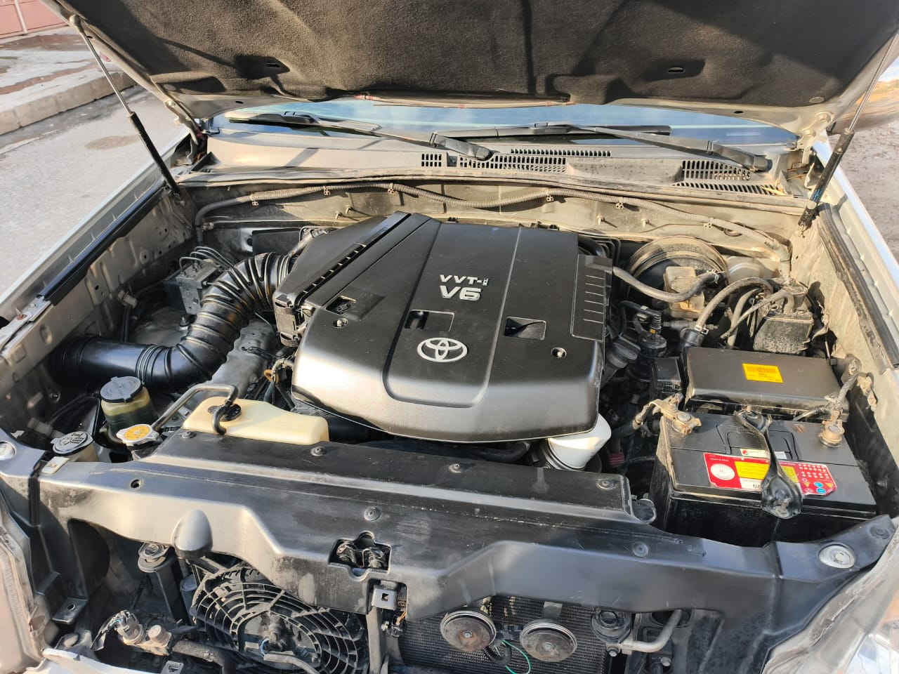 برادو 2007 كلين عدا شبر فوق التاير الخلفي من جهة السايق السيارة نظيفة مكينة 6 سلندر شرط فول مواصفات رقم بغداد انكليزي موجوده في الموصل باسمنا شرط التحويل السعر 165 ومجال بسيط للتواصل ***********
