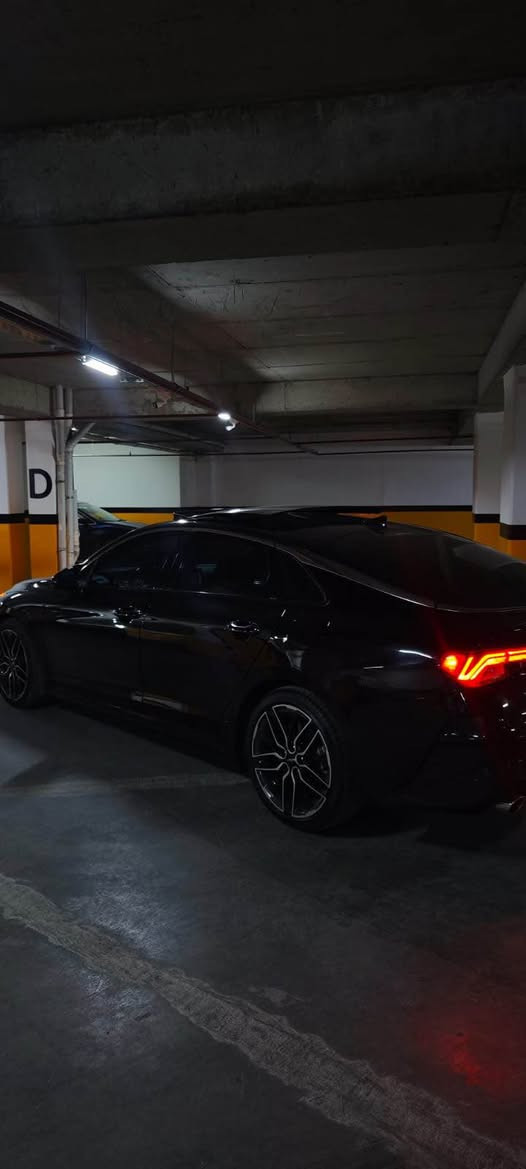 كي فايف Gt
2500تيربو صاروخ 
2024 فول اعلى فئة 5 كاميره داخل جوزي كشن حار بارد الخ…
ماشيه 40 الف
بيها جاملغ خلفي وباب مبدل بلاديً بجم كبس
 بدون نواقص 
217 وبيها مجال قليل
مكانها اربيل 
*********** أربيل, العراق
