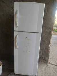 ثلاجة • بدون غاز • ١٨-٢٠ قدم