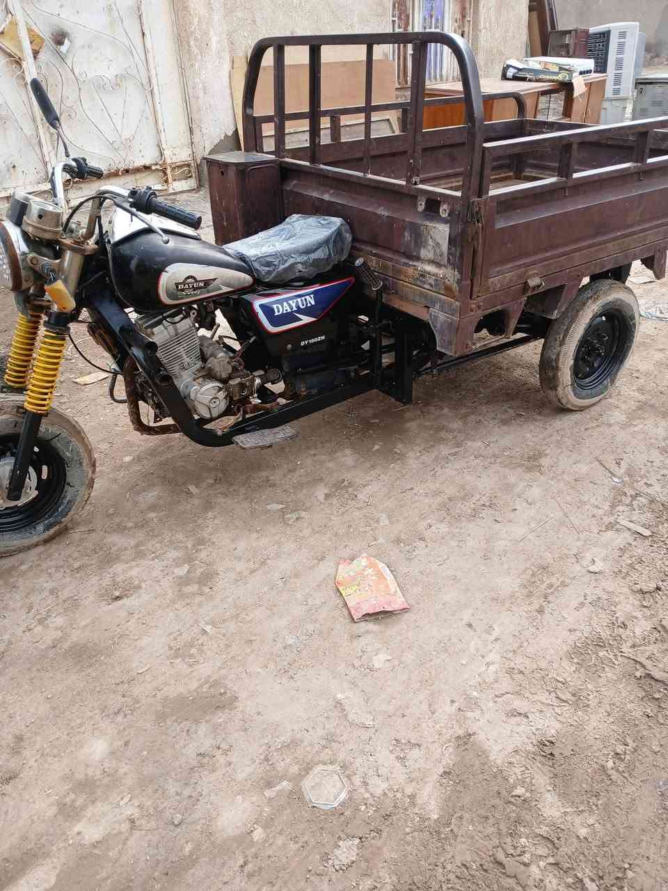 ستوته للبيع رقم واسط موديل ١٣ مكاني واسط الكوت السعر ١٤٠٠ وبيها مجال (***********)
