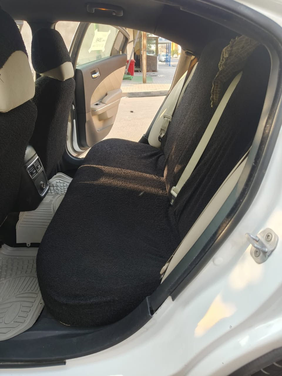 جارجر
كفاله عامه من كلشي 
لا كصه ولا ضربه
موديل 2014 اصل 
سيارها فول الخير ماعده الفتحه 
كيركفاله 
مكينه هيمي كفاله صرفيته تخبل
تخم تاير جديد
ويل اكروم جديد
رقم دولي ربيل متومه عله اخته محتركه سنويه جديده طبق اصل عله القط وعله كلشي
نضافت كشرها 90 بلميه
سيارها ماشيه شي قليل جانت مضمومه 
لايت زنون
المكان البصره الزبير
***********
السعر 60 
هاي الموصفات ماتلكه كفاله عامه 60 لو تفتر العراق كله
*********** واتساب فقط
