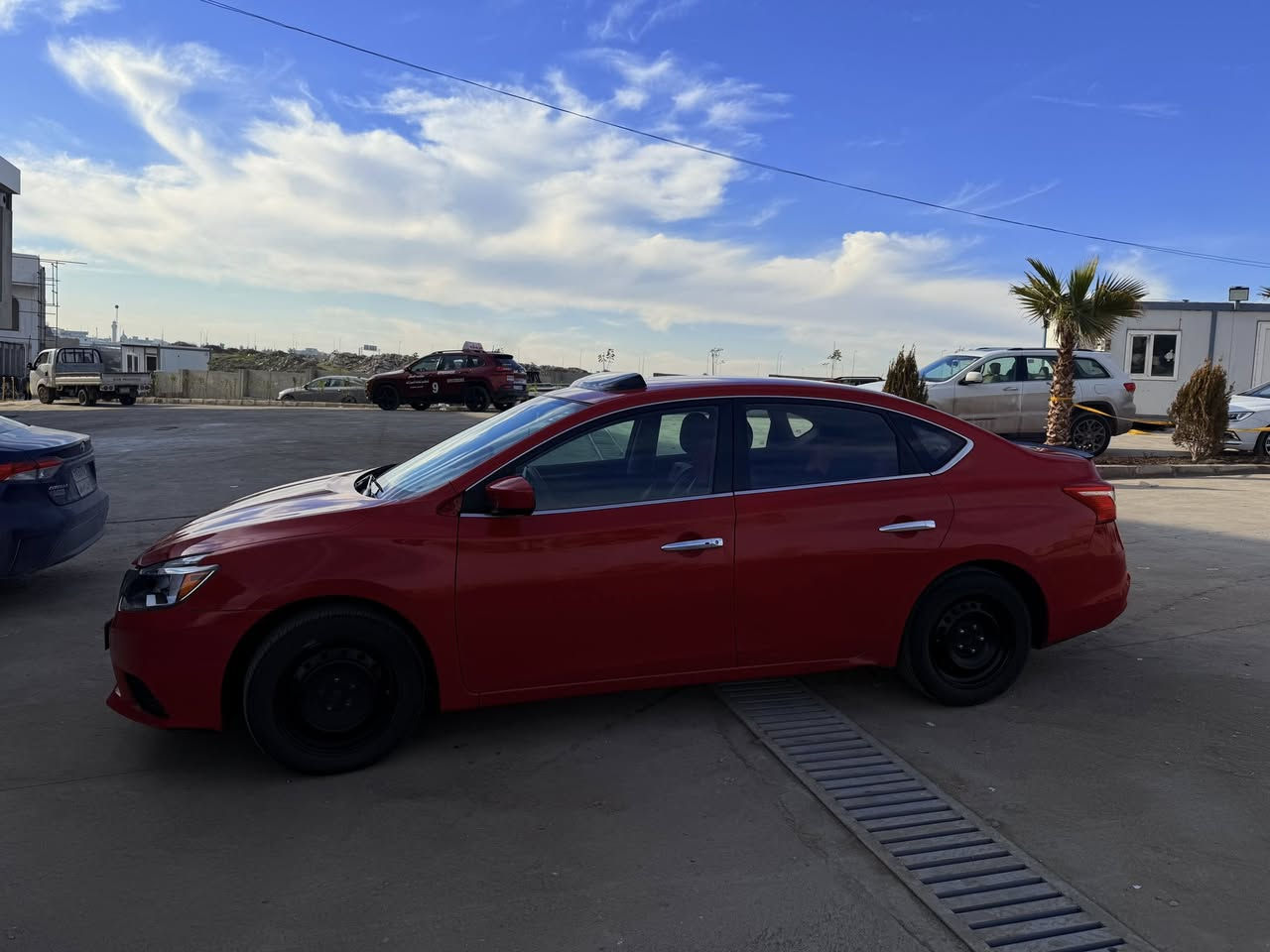 نيسان سينترا 2017  امريكيي بسعر جدا مميز 
لون احمر مميز 
مواصفات السيارة فئة ال sv 
بصمة تشغيل 
بصمة ابواب 
٣ وضعيات قيادة ( eco - sport-normal)
تحديد مسار 
محرك 1.8 
تحكم ستيرن 
٤ جام كهربائي 
ضرر السيارة ٢ قطعة بخ امريكا ( كلير ) 
تحويل ثاني يوم
محرك بحالة ممتازة 
كير السيارة بحالة ممتازة 
تايرات السيارة بحالة ممتازة 
بسعر جدا مميز 
السعر 109 والسعر  بي مجال بسيط 
للاستفسار : 
الاتصال على:  ***********
