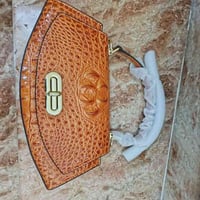 جنطة • جميلة • توصيل