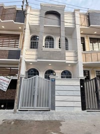 أبو دشير • طابقين • ٧٠م