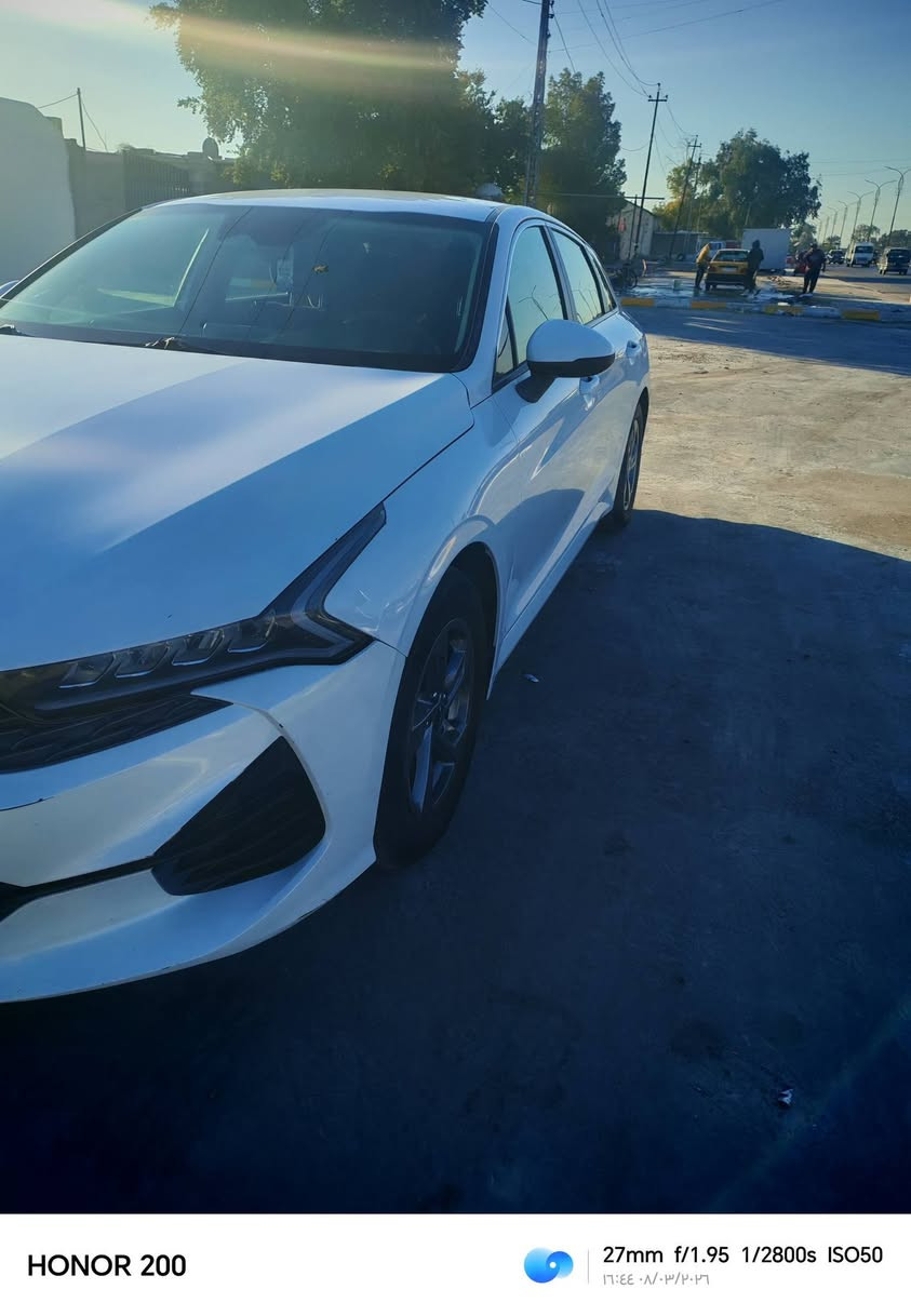 يا الله مستعجل على بيعتها
كي فايف موديل 2023 ابيض.. أمريكي 
محرك 1600 تيربوي
بصمه سياره
تشغيل عن بعد
بصمة أبواب مع ترحيب
بصمه جنطه
رادار امامي مع كامره
مانع انزلاق
شاشه حجم كبير تدعم كار بلي
فول قياده ذاتيه مع فول تحكم ستيرن
مرقم بسمي سياره
العنوان بغداد الشعب
السعر 160 بيها مجال بسيط
استفسار# ***********
