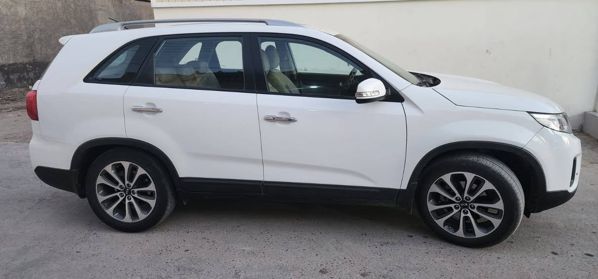 سورنتو موديل 2014
خليجي  رقم بغداد بسمي
تفاصيلها بل سونار  
 مواصفات السياره 

محرك  والكير شرط الفحص 

عداد المسافة154الف حقيقي

 المواصفات 

6 سلندر 

٧راكب

٣ قطع تبريد

بصمة تشغيل 

 بصمة ابواب + اشاره ترحيب 

مرايات شفط مع اشاير 

علامة سورنتو بدوسة ضوئيه

حساسات امامي

حساسات خلفي

5 ويل كروم حجم 19

شاشة

فول تحكم ستيرن 

مكينة وكير وحدادية خلفي امامي كلشي جديده

كشن  كهربائي

كامرة خلفية

مكان سيارة صلاح الدين 

سعر خاص 
للستفسار ***********
