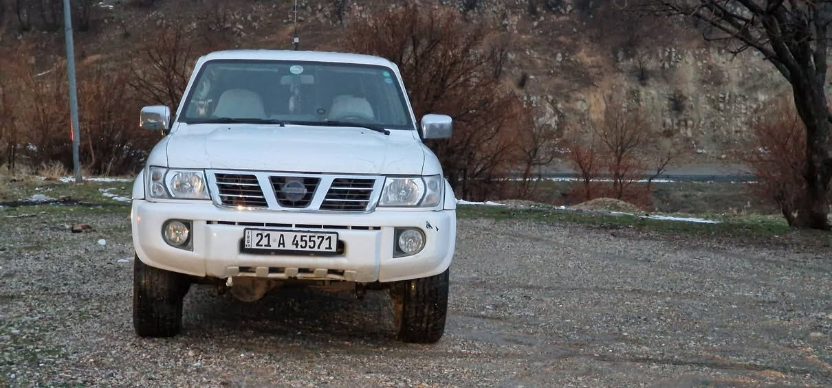 نیسان پەترۆل ٢٠٠٢ سەقەر خازو بەنزین کتابی خازی بۆکراوە جام کارەبایی یەک دینار مەسرەفی تیا نییە هەموو گیانی بەشەرت سۆنەرەکەیم داناوە رەقەم سلیمانی ناوی لەحاسیبە نییە سعری ١٢٥ گەلاو مەعمەلە شوین شارەزوور ژمارەی موبایل *********** دار بنديهكان, السليمانية
