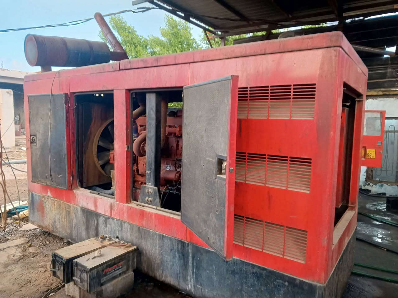 اسلام عليكم
للبيع مولد دايو  6 سلندر 250 كيفي كاتم  
مكاني ديالى المقدادية ***********
