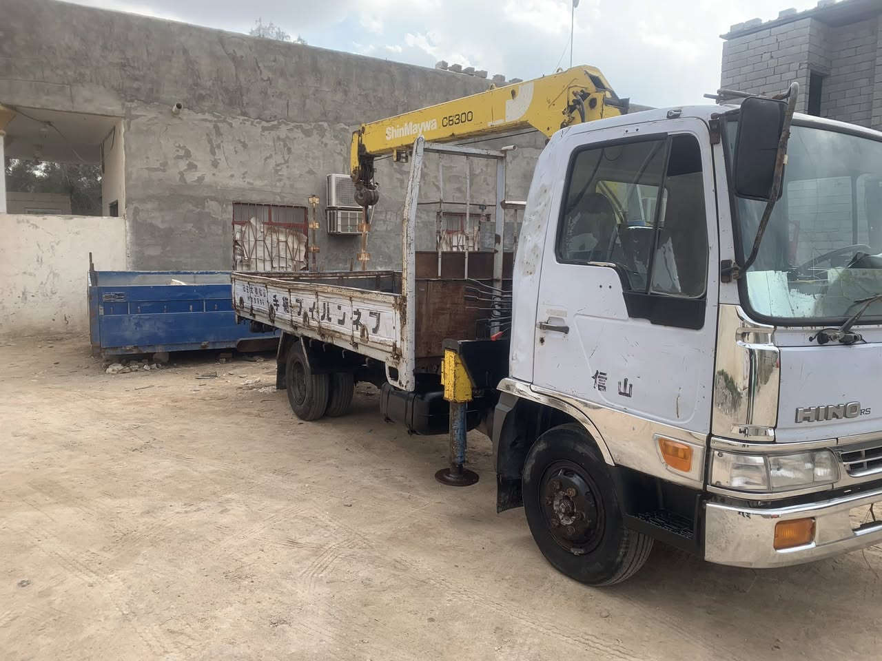 هينو مديل 98 كرين 3 طن سلايتين سياره جاهزه ***********
