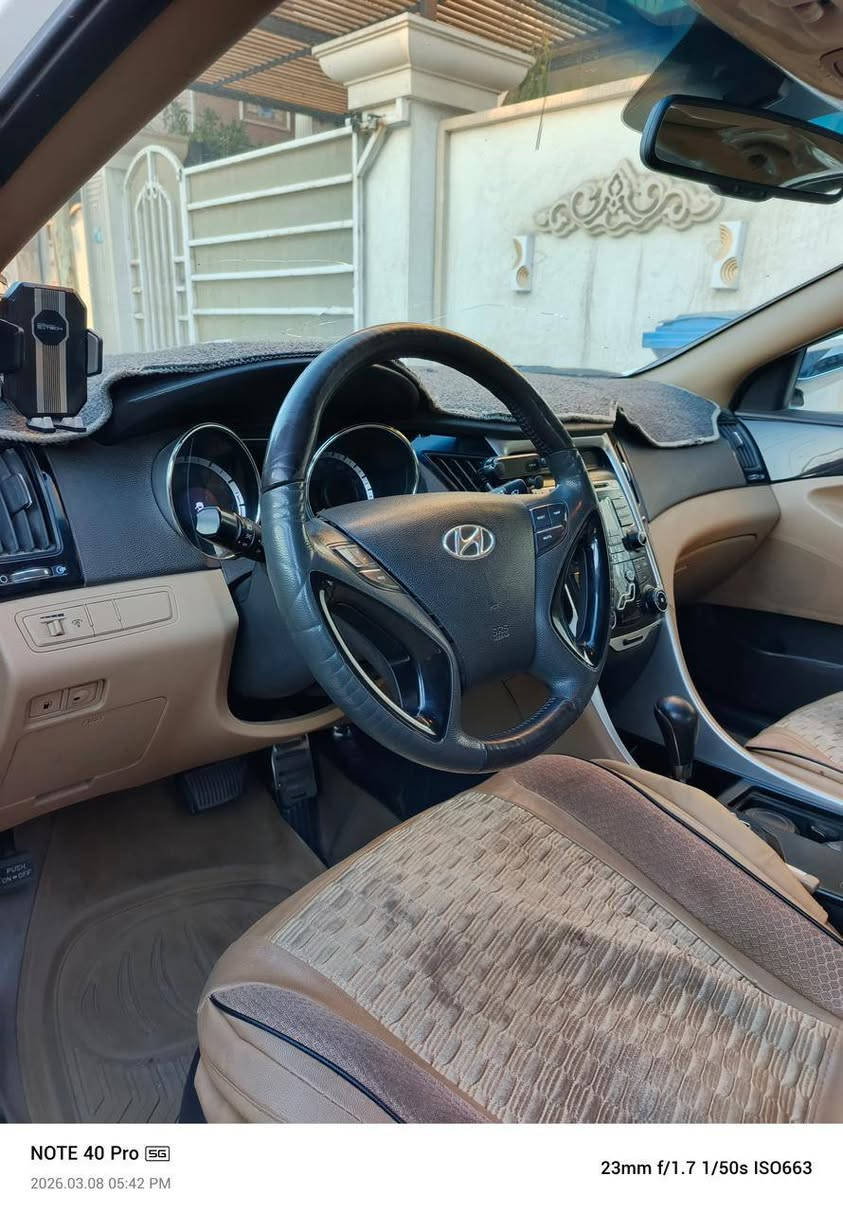 سلام وعليكم 
سوناتا خليجيه 2011 للبيع 
فول مواصفات واحد ع واحد
بصمه تشغيل
بنيراما 
تحكمات ستيرن 
تحمكات كشنات 
تبريد قطعتين 
بصمه ابواب
مكينه 2400 دوش 
مري شفط 
اشاير بلمري 
رقمها بغداد السعر 125اتصال *********** بغداد, العراق
