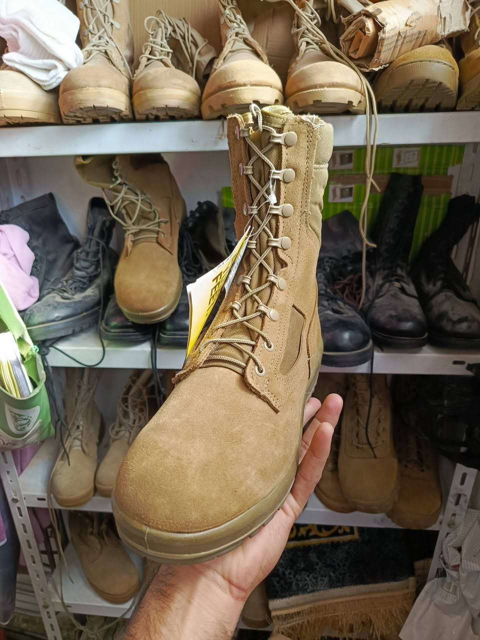 ابلفل امريكي جديد حجم  11W _45
يوجد توصيل  بي فقط واتساب ***********
 وهذا فقط اتصل ***********
