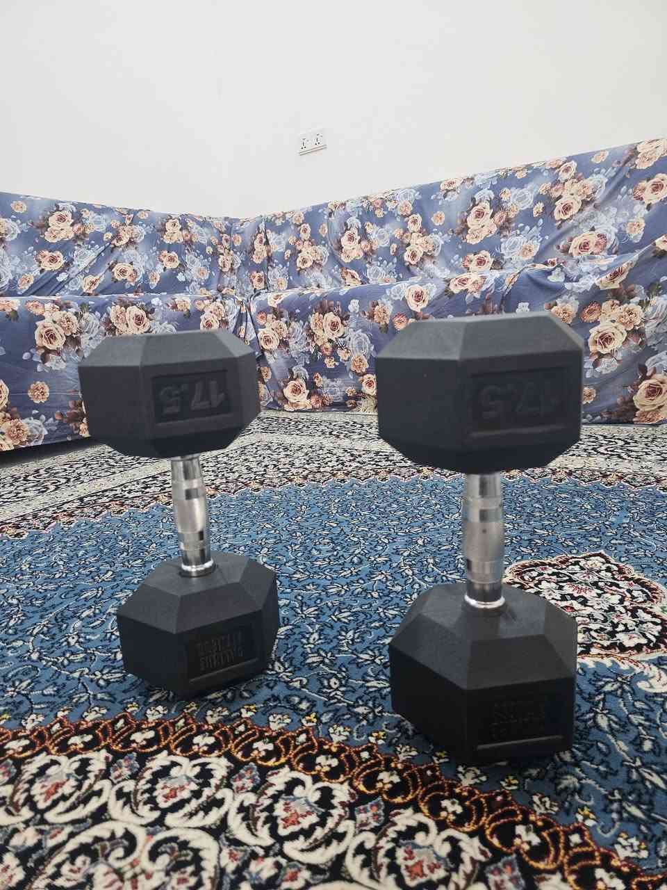 دمبلص زوج وزن 17.5 كغم سداسي ربل مضلع جديد السعر 60 الف


**إذا كنت صاحب هذا الإعلان وتريد حذفه لأي سبب، رجاءا أرسل رسالة إلى الدعم الفني**