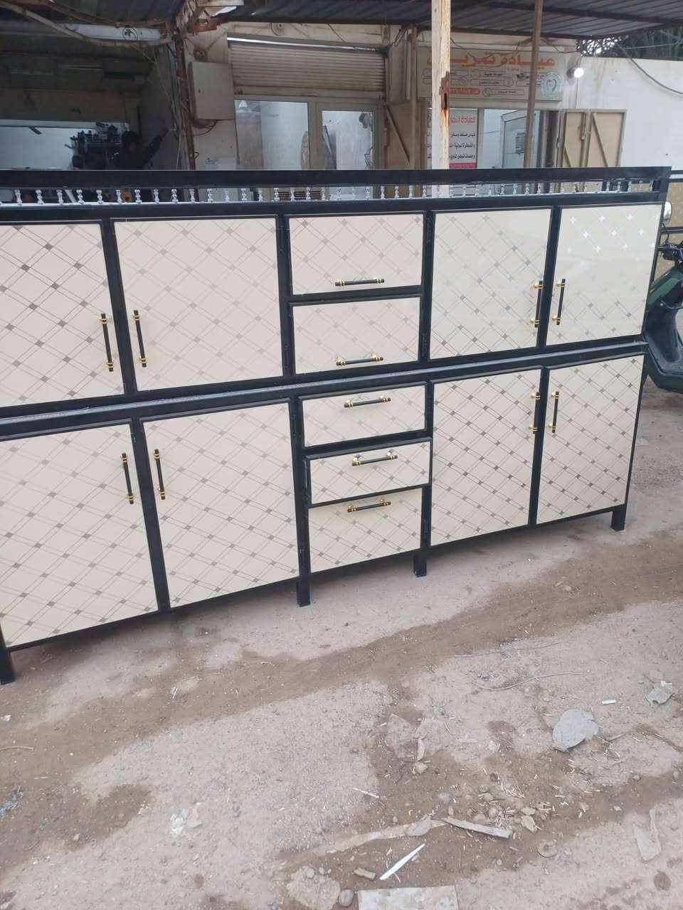 انواع الاثاث المنزلي للبيع والمراوس وبأسعار مناسبة للاستفسار راسل الصفحة او اتصل *********** واتساب
