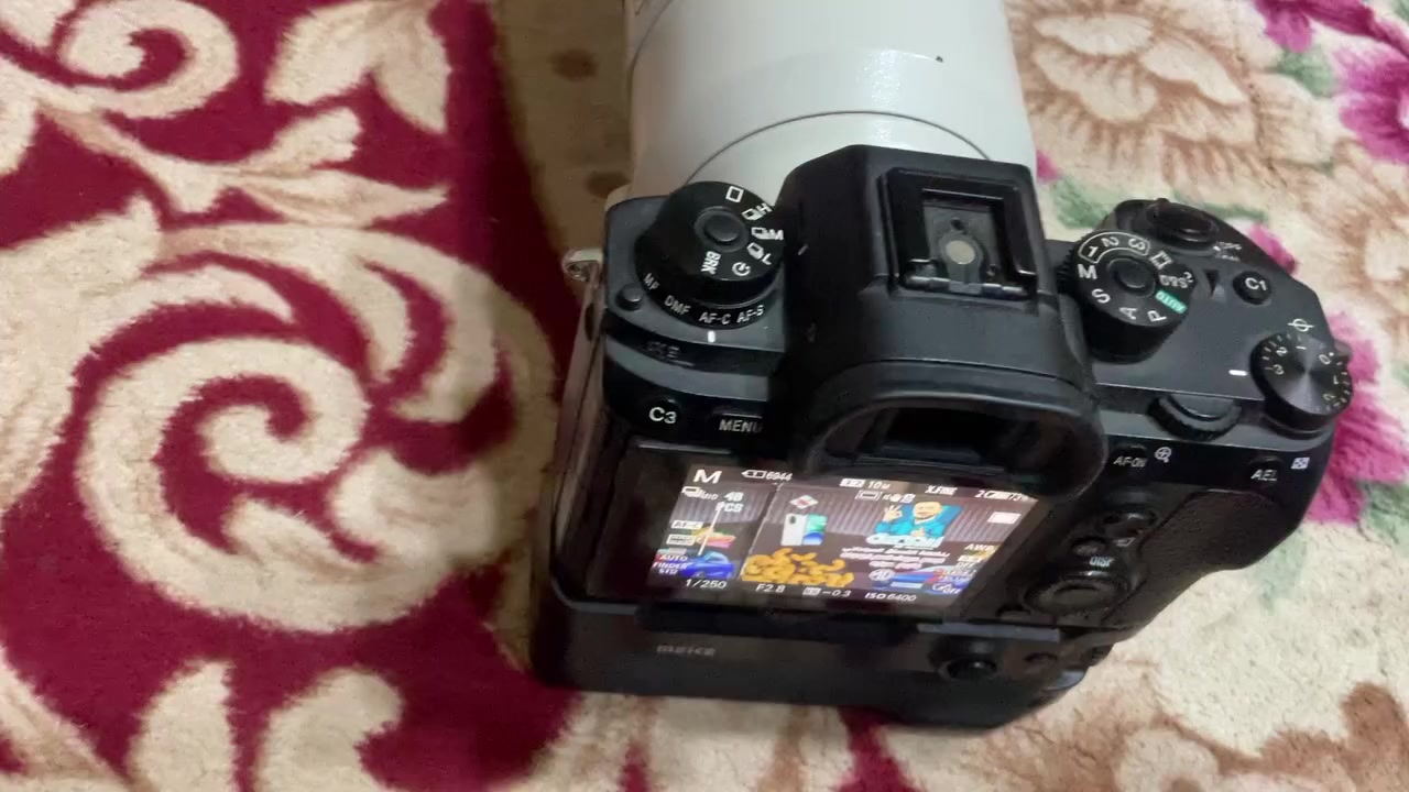 كاميرات كانون وسوني للتصوير السريع الرياضي
كانون 1Dxm2 عدسه 300 ملم نظيفه
السعر 5 ملاين و 600 الف كامله 
( جنطه ظهر رام cf شاحن بطاريه حزام )

سوني a9  عدسه 70-200 جي ماستر 
السعر 3 ملاين و 500 الف كامله 
( جنطه ظهر رام 4K  شاحن بطاريه حزام )

مكاني بابل
***********
