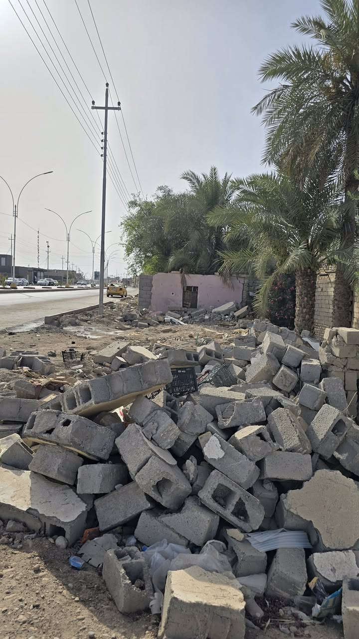 قطعة أرض زراعي ، المساحة ( 125 ) متر ،
واجهة القطعة ع الشارع العام ( ركن ) ، تصلح تكون محلات ، 

الموقع " ناحية أور ( السديناوية ) منطقة ال ديبس "
لمزيد من الاستفسار الاتصال على الرقم  " *********** "
