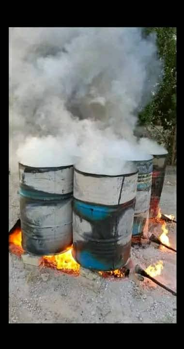 سلام عليكم يوجد جير التجير سطوح والاساسات شغل مهندس سعر البرميل 60كرسته وعمله ***********
