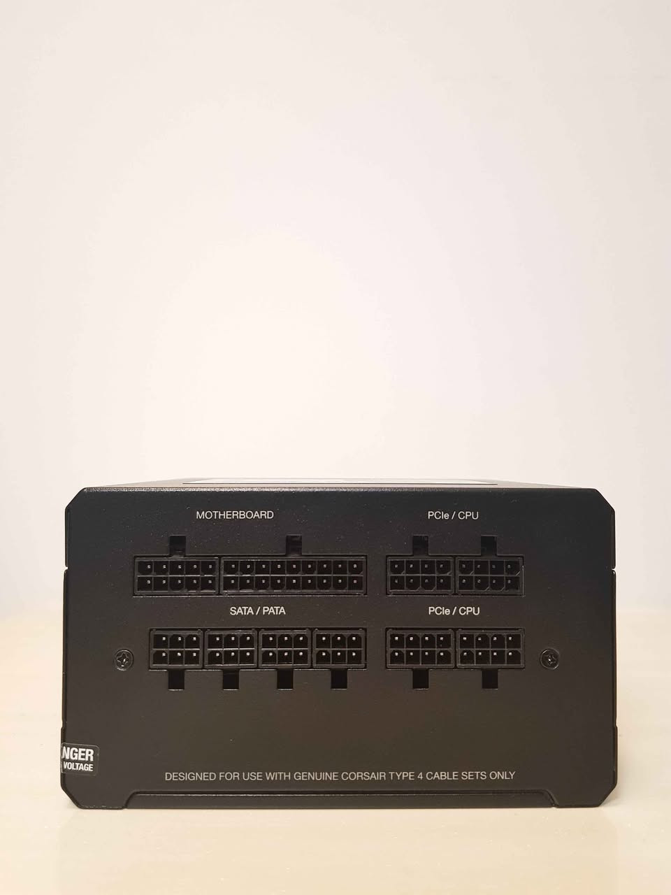 السلام عليكم 
متوفر باور سبلاي كورسير 850W 
السعر 165 الف 
متوفر خدمة التوصيل الي جميع المحافظات 
***********
*********** أربيل, العراق
