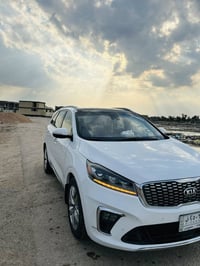 اسلام عليكم سورنتو أمريكي موديل 2019 سياره فول الفول بنرامه بصمه  تحكم...