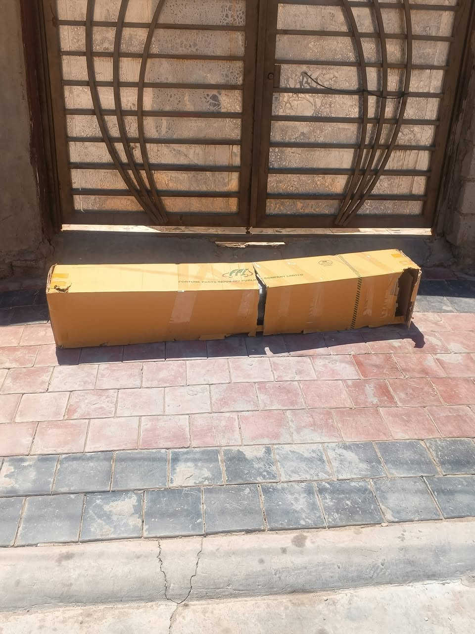 دعاميه خلفي 2022 سياره ديلوكس فور ويل للبيع ***********
