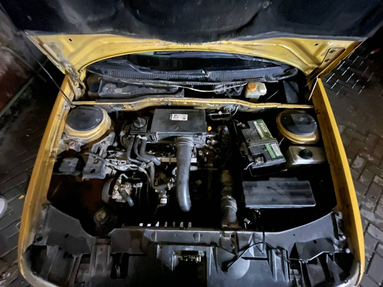 سلام عليكم سمند 2011ناطقه مكفوله من الضربه القويه كير مكينه مكفولات مابيها لا تنقيص ولا نضوح السياره نضيفه مال عيشه السعر25وبيها مجال للطيبين/*********** وبي واتساب