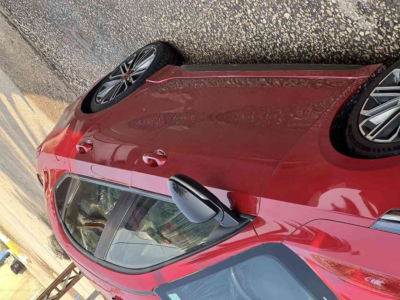 السلام عليكم للبيع فرتي موديل ٢٠٢٢ جي تي لاين فول لفول معروفه موصفات GT سبورت رياضيه  حادث بابتين فقط بدون دواخل ماشيه ٣٦ الف كلش جديده كير عادي ٦ نمر من غير البك مكان بابل رقم تلفون ***********
