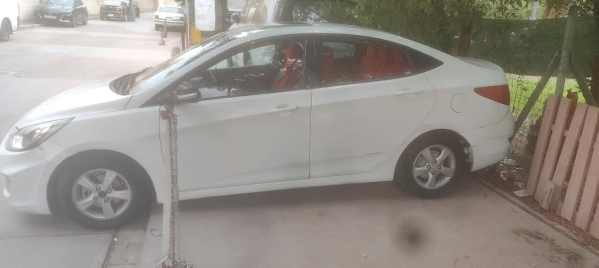 سلام عليكم من رخصت الدمن اكسنت موديل ١٢ خليجي بيها جاملغ خلفي ايسر وبيها كلير صحه اليسره بدون ضرر بس كلير السيره نقصها صدر وترتيب يرادلها رقم اربيل القديم بسم كردي تحويل موجود وكاله موجود مكينه كير مكفولات هاذه رقمي ***********الشراي يتصل السعر ٧٥ وبيها مجال قليل
