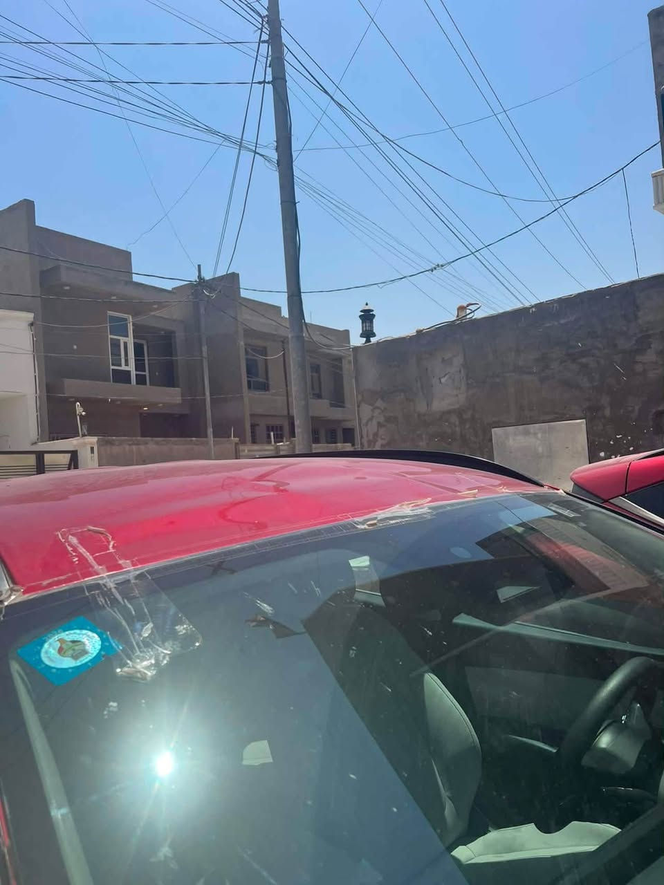توسان موديل ٢٥ فول مواصفات ماعدا الفتحة بصمة تشغيل عن بعد تنزيل جامات اعلا مواصفات بل توسان محرك ٤ سلندر مكينه ٢٥٠٠ وارد امريكي هذا حادثها مال امريكا وبيها أثناء النقل رصعه بل جنطة والقمارة من فوك مثل ما وضح بل صوره وجاملغ الايسر رصعة خفيفة
مراوس مع سياره 7راكب
***********
