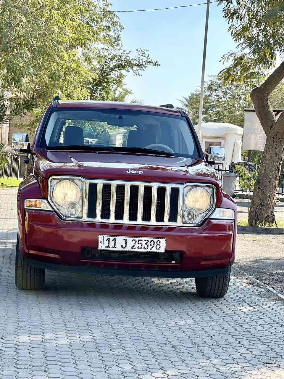 يالله 
عندي. جيب لبرتي موديل 2008  امريكي  محرك 3700. 6 سلندر. كير ومحرك مكفول  بلادي.  حادثة بامريكا باخلفي  بدون. دواخل.  السيارة. حاليا. مصبوغة. حزام. درجة اولى اثر شخوط.  بدون. حادث للجمالية.  رقم بغداد الجديد سنويه وهزة ورقم جديد. السياره. جاهزة من. كلشسي. كهربائيات. كله بلادية وشغاله. كلشي. بية بلادي  وكله. شغال. تبريد تدفئة. كل شغال صدر جديد  تخم تاير جديد مابيه. نقص. برغي  سعرها 87. ورقه. وبيه مجال. بسيط  مكانه بغداد بالمنصور  الي يحب يتصل
***********
***********
