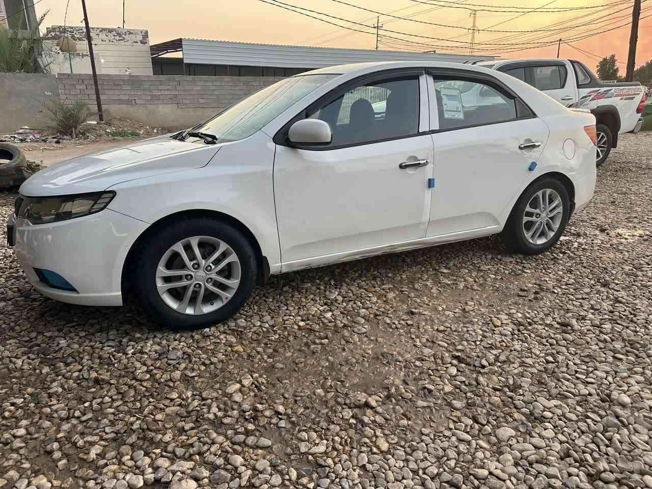 سيراتو ٢٠١٢ خليجي رقم اربيل تحويل مباشر جديد مكفولة من الصبغ بلادية فقط بارد سونار موجود السيارة جاهزه ومابيها نقص  العنوان واسط الزبيدية 
***********
